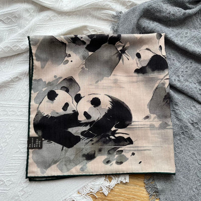 Bufanda de Lana con Estampa Panda Tinta Artística - Image 6