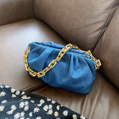 Bolso Mensajero Otoñal con Cadena - Diseño Cloud Fold Versátil - Image 5