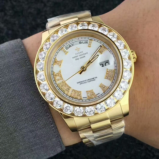 Reloj de Lujo para Hombre con Diamantes y Calendario Semanal - Image 6