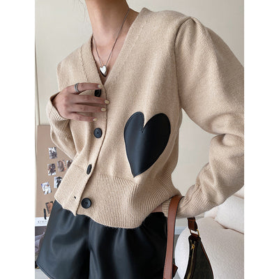 Cardigan Tejido Cuello V con Detalles en Contraste y Etiqueta Love - Image 3