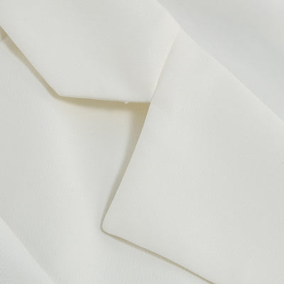Conjunto de Dos Piezas: Blazer Blanco Manga Larga Escote V + Falda Corta - Image 11