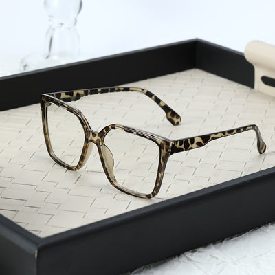 Gafas de Marco Pequeño con Diseño Facial Elegante