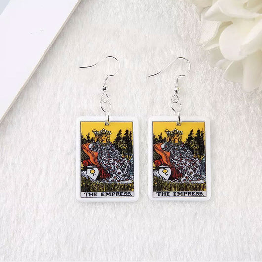 Aretes de Resina con Diseño de Ajedrez y Cartas - Estilo Europeo Moderno - Image 8