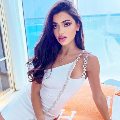 Vestido Largo Asimétrico con Cadena y Hombro Descubierto - Image 4
