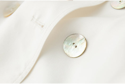 Gabardina Larga para Mujer con Cintura de Seda - Image 4