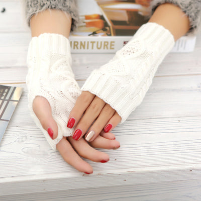 Guantes sin dedos con patrón de diamantes - Image 11