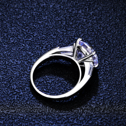 Anillo de Plata S925 con Moissanita de 5 Quilates y Cuatro Garras Clásicas - Image 3