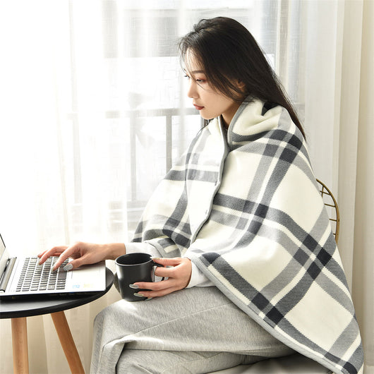 Manta Multifuncional Personalizable de Microfibra Premium - Image 2