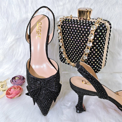 Sandalias Puntiagudas de Moda con Bolso de Cadena Diamantado