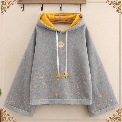 Blusa Universitaria Manga Acampanada con Estampado Cartoon - Image 6