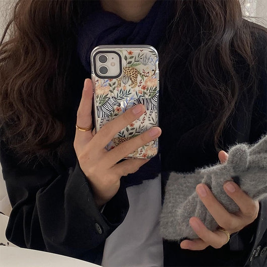 Funda para Celular con Ilustración de Plantas y Animales