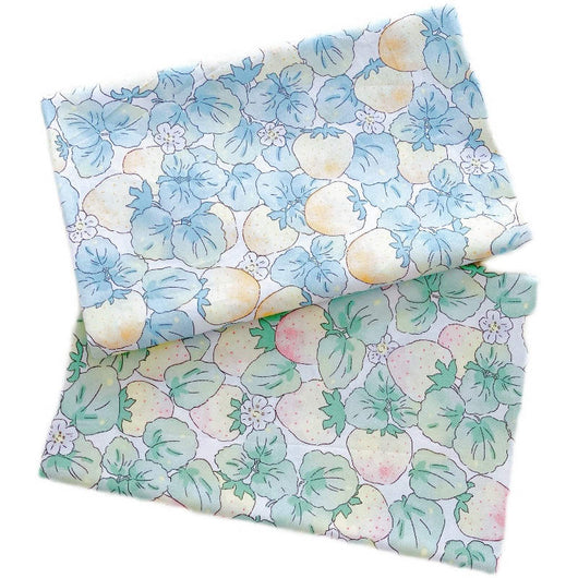 Tela Estampada de Algodón Twill con Diseño de Fresas - Image 3