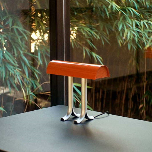 Lámpara de Mesa Artística para Dormitorio - Luz Cálida Junto a la Cama