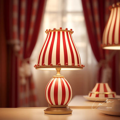 Lámpara de Mesita Retro Circo Americano para Dormitorio - Image 4