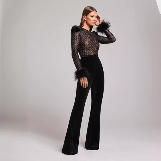 Jumpsuit Elegante para Mujer con Encaje, Plumas y Lentejuelas - Image 11
