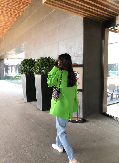 Saco Verde Holgado Elegante con Corte Slim - Image 6