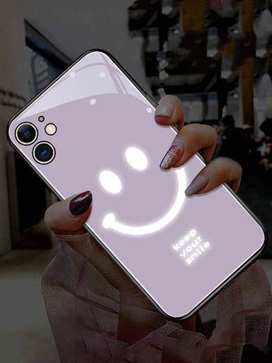 Funda para iPhone con Cara Sonriente y Flash LED Interactivo - Image 10