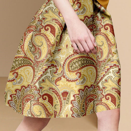 Traje de Dos Piezas en Seda Natural - Elegancia y Sofisticación - Image 4