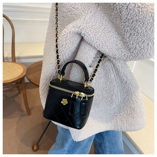 Bolso Bandolera Mini con Cadena de Diamantes - Image 17