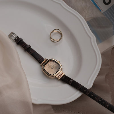 Reloj Minimalista para Mujer con Diseño Cuadrado Retro - Image 5