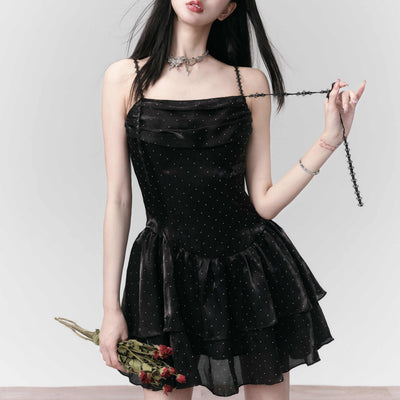 Vestido Fluido con Cuello Streamer y Movimiento Dinámico - Image 11