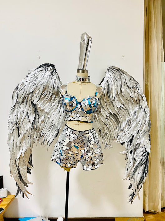 Conjunto Falda y Chaleco Plata Plumas - Image 7