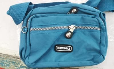 Bolsa Mensajero Cuadrada Pequeña de Nylon - Multicompartimentos Versátil - Image 15