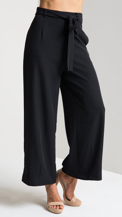 Pantalón Cropped Cintura Alta con Tirantes y Pierna Ancha - Image 16