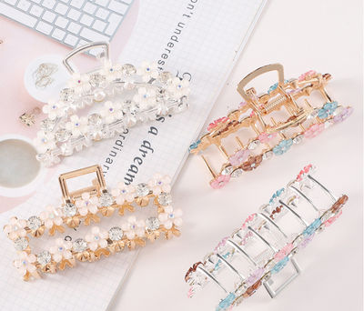 Pasador Elegante con Strass y Baño de Aleación - Image 22