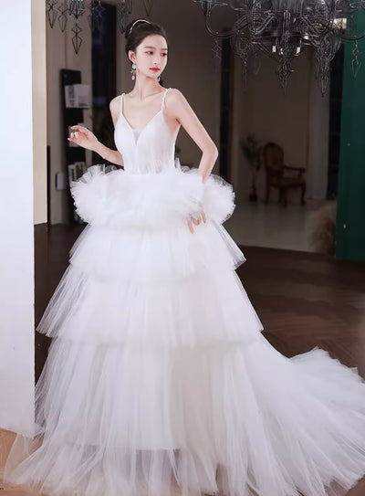 Vestido de Novia Blanco con Tirantes y Falda Tipo Tutú - Elegancia Francesa - Image 3