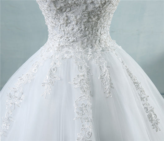 Vestido de Novia Cintura Alta con Escote en V Profundo - Image 5