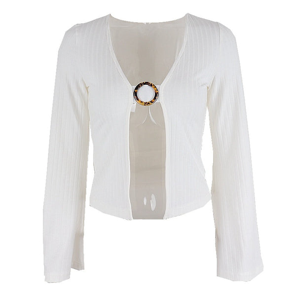 Playera Ajustada con Escote V y Detalles Brillantes