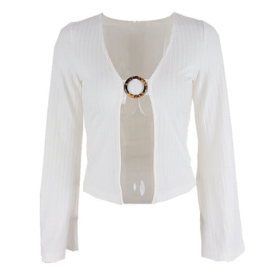 Playera Ajustada con Escote V y Detalles Brillantes - Image 2