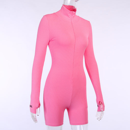 Jumpsuit Deportivo con Cuello Alto, Bordados y Detalles Rasgados - Image 3