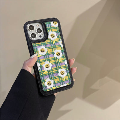 Funda para Celular Fieltro Bordada Cuadros Girasol - Image 5