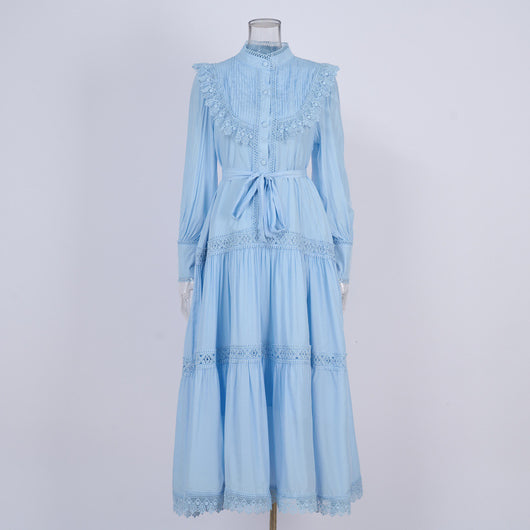 Falda Larga Elegante con Blusa Bordada y Mangas Linterna Ajustadas - Image 9