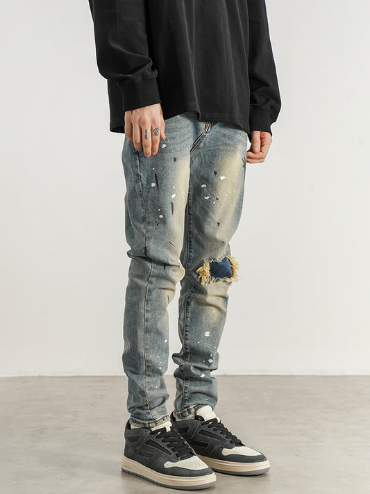 Jeans Slim Fit con Detalles de Tinta Salpicada y Parches Rotos - Image 2