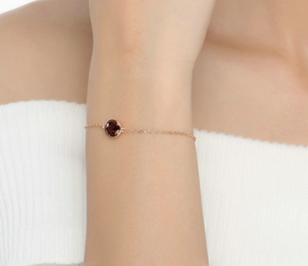 Pulsera de Granate Natural con Baño de Oro Rosa y Plata de Ley - Image 2