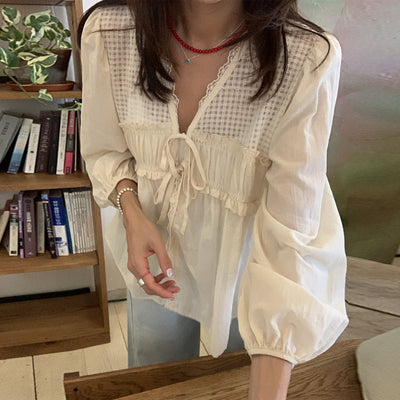 Blusa Elegante Retro con Escote V y Detalles de Malla - Diseño Holgado Versátil