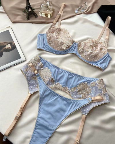 Conjunto Lencería Vintage Artesanal de Lujo - Tres Piezas Sexi - Image 7