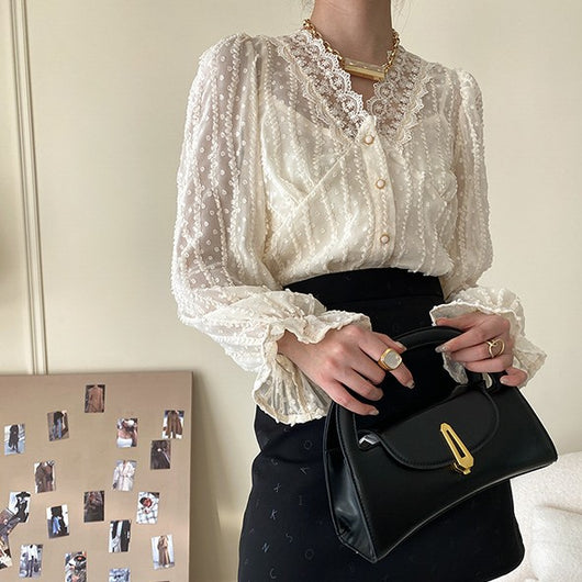 Blusa de Encaje Estilo Real Francés con Mangas Acampanadas
