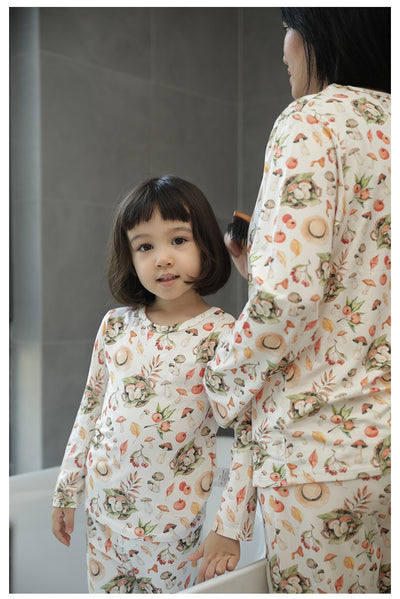 Bamboo cotton knitted parent-child pajama set with a pumpkin print long-sleeve top and solid light blue-grey pants. - Image 24