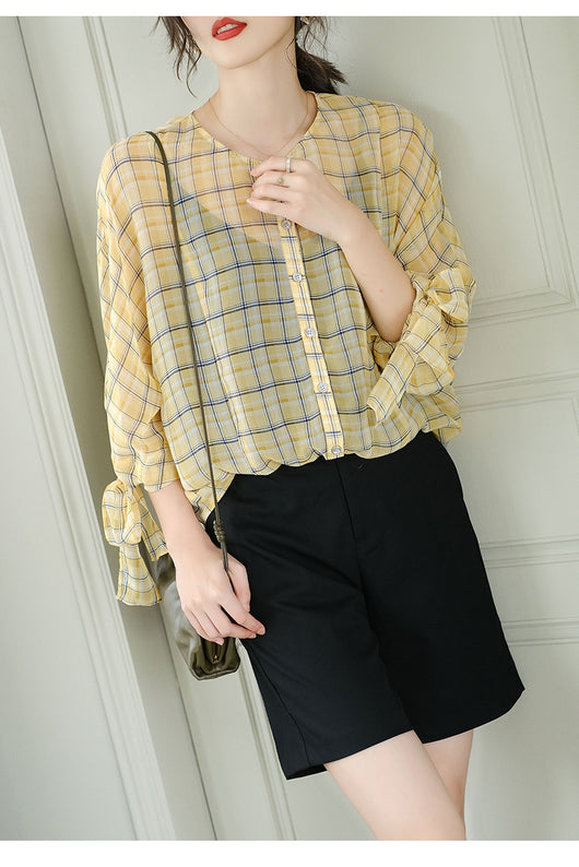 Blusa de Cuadros para Mujer con Mangas 3/4 y Cuello Redondo en Chifón