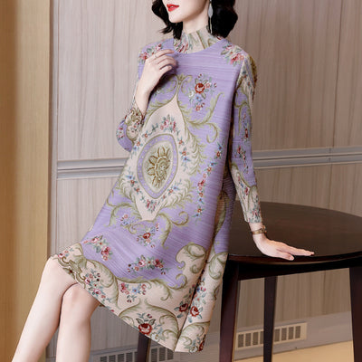 Vestido Drapeado de Alta Costura con Estampado Francés - Image 9