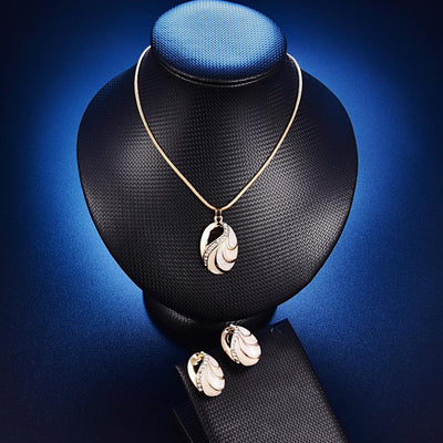 Conjunto de Collar y Aretes con Diseño de Caparazón de Tortuga - Image 6