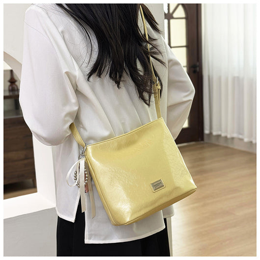 Bolso Bandolera Bucket con Diseño Exclusivo para Mujer - Image 19