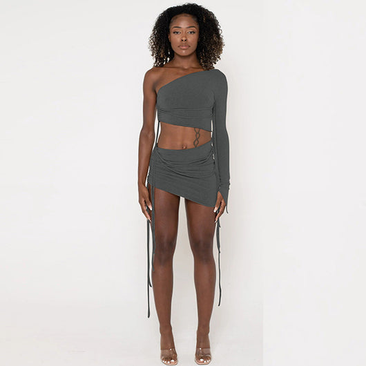 Conjunto Crop Top Asimétrico con Falda Fruncida Lateral - Image 12