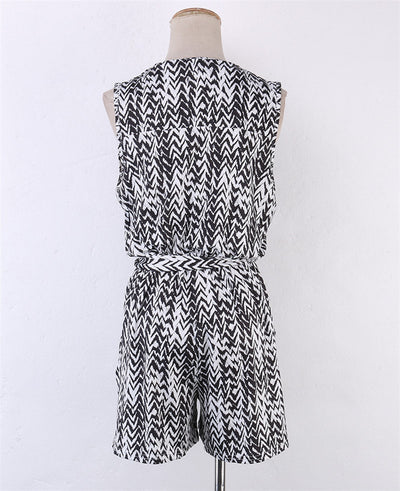 Mono Corto Escote V Elegante - Image 11