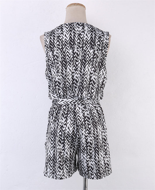 Mono Corto Escote V Elegante - Image 11