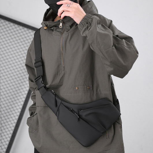 Bolsa Cruzada Triangular para Hombre - Casual y Funcional